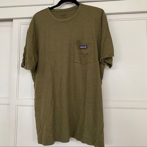 Patagonia - Men’s Pocket Shirt - Olive Green - LRG